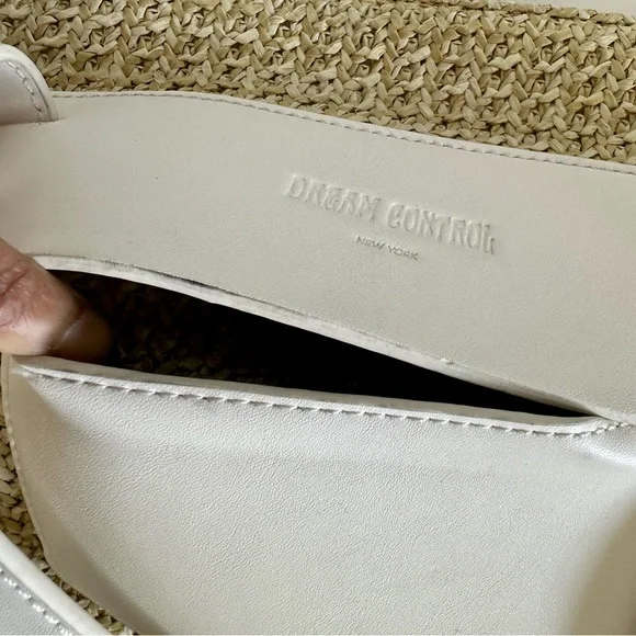 Dream Control Rattan/ Straw Tote Medium - Picture 13 of 13